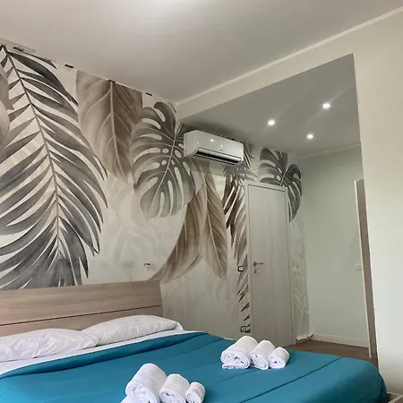 Napoli's Rooftop Alojamento de Acomodação e Pequeno-almoço 3*